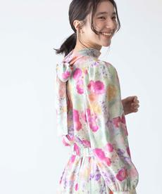 【前後着用可】ピオニーシフォンプリント ボウタイブラウス